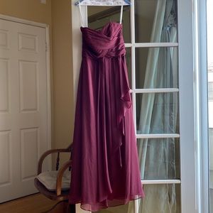 STRAPLESS CRINKLE CHIFFON DRESS WITH CASCADE SKIRT